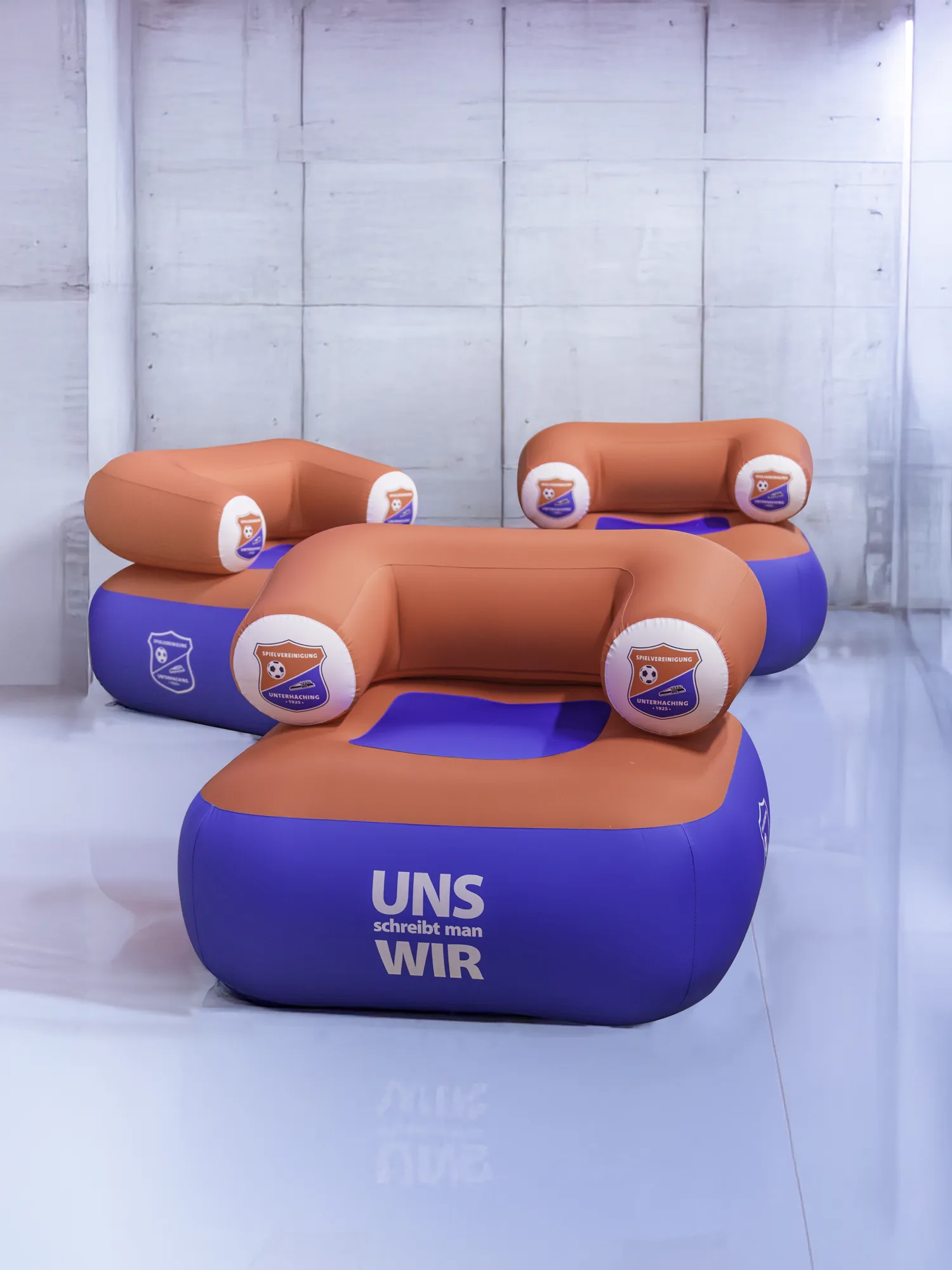Sealed air armchairs
