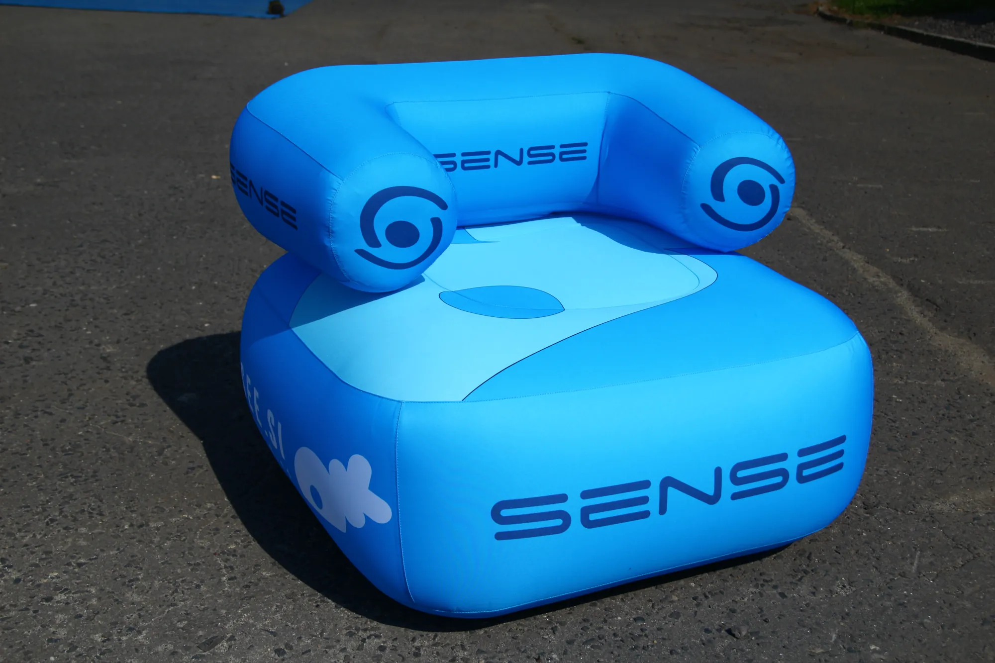 Inflatablr sealed air armchair